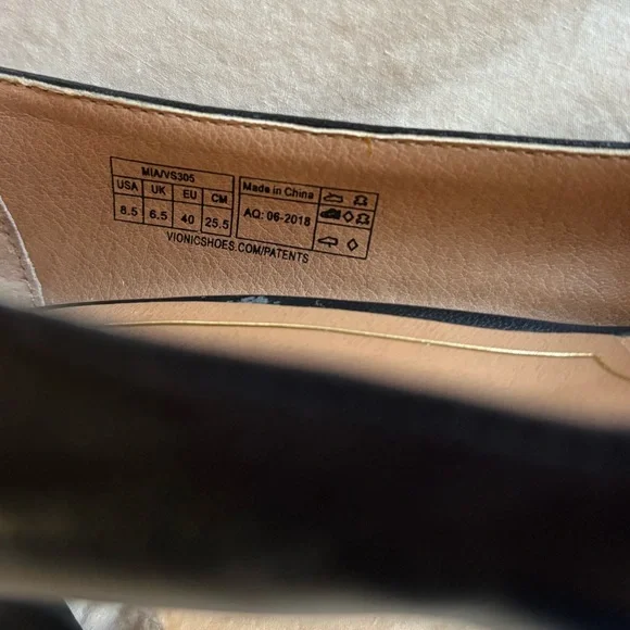 Vionic MIA Black Leather Pumps Pointed Toe Heels 8.5 - Picture 6 of 6